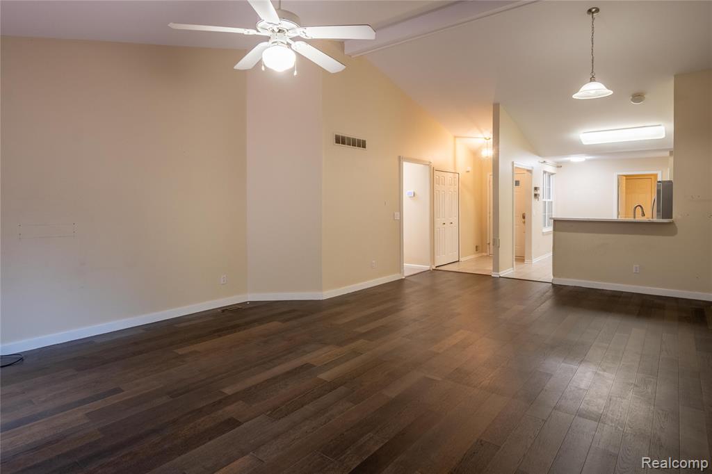 41063 Millbrook Drive, Sterling Heights, MI 48314 — Photo 8