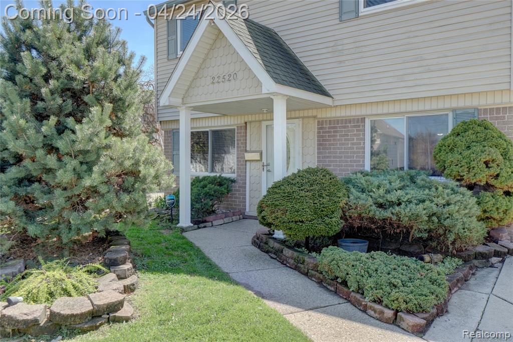 22520 E 13 Mile Road, Saint Clair Shores, MI 48082 — Photo 2