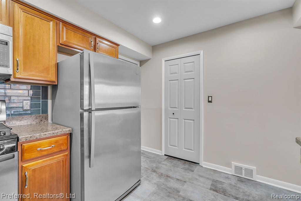 5238 Busch Avenue, Warren, MI 48091 — Photo 17