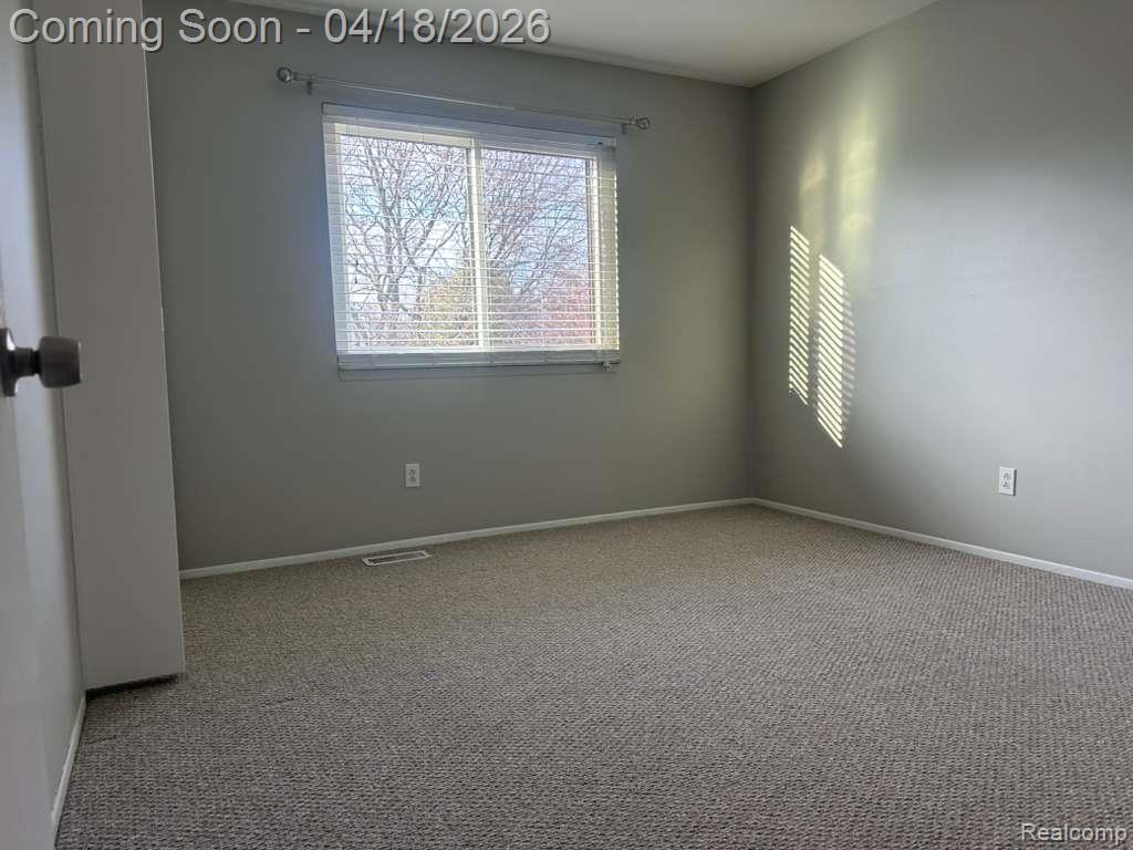 3960 Kings Point Drive, Troy, MI 48083 — Photo 20