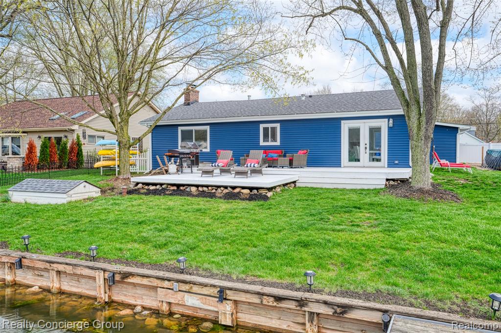 10866 Colony Road, Pinckney, MI 48169 — Photo 2