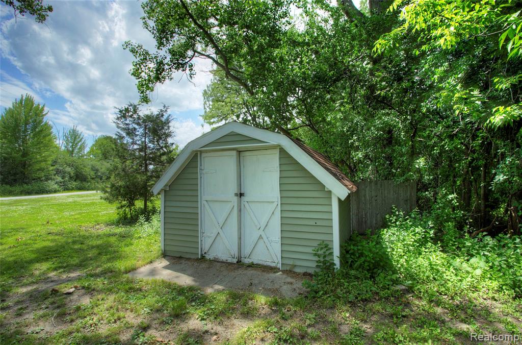 1906 Banner Road, Saginaw, MI 48601 — Photo 41