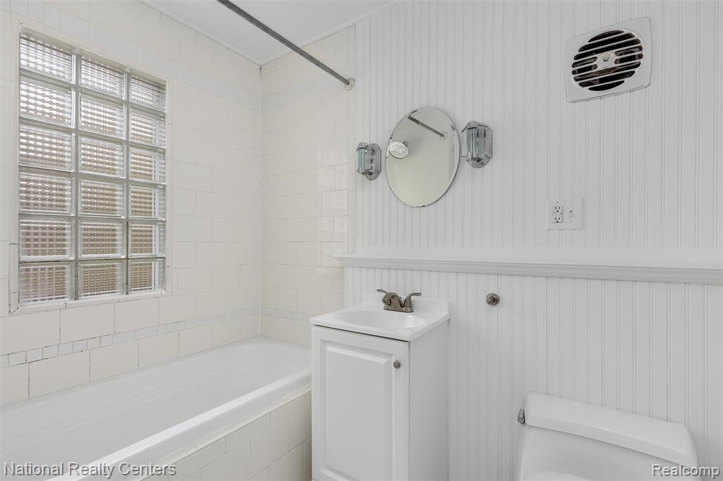 437 E Marshall Street, Ferndale, MI 48220 — Photo 17