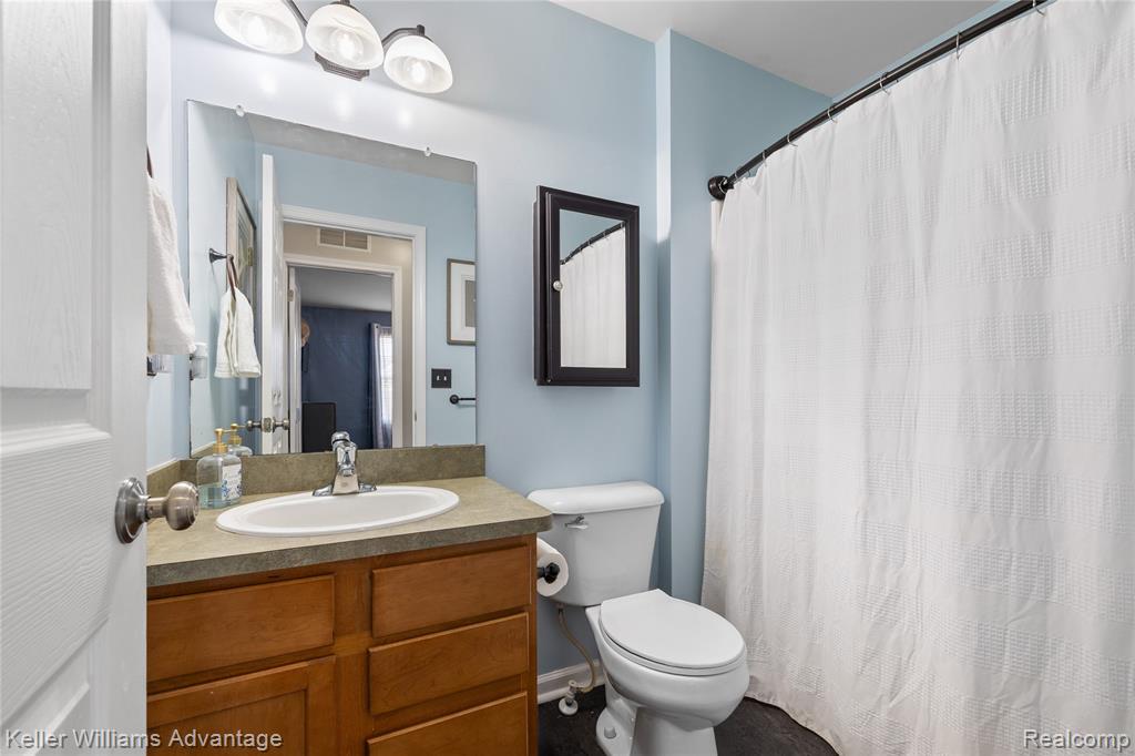 4240 Hampton Ridge Boulevard, Howell, MI 48843 — Photo 15