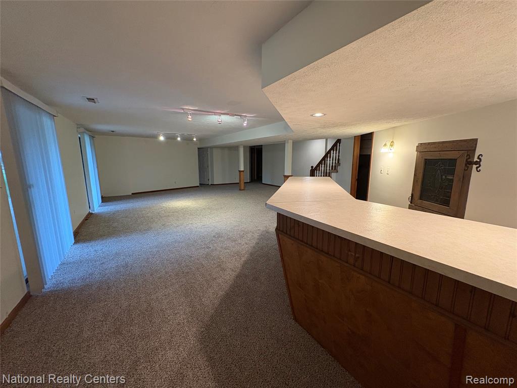 17610 Farmcrest Lane, Northville, MI 48168 — Photo 31