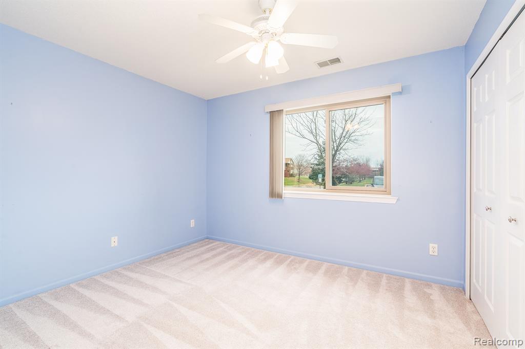 9556 WHEATGRASS Lane, Belleville, MI 48111 — Photo 8