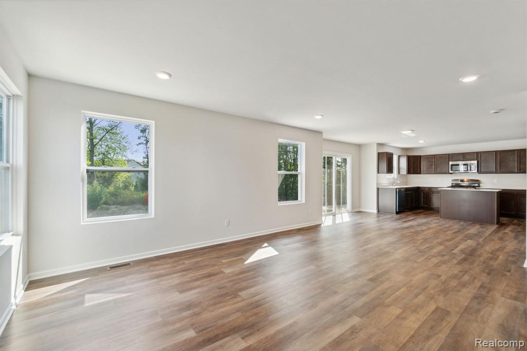 4294 Oak Street, Grand Blanc, MI 48439 — Photo 6