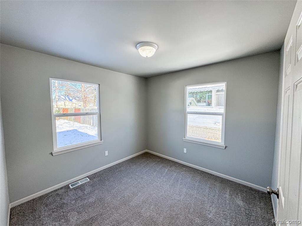 621 Lochhead Avenue, Flint, MI 48507 — Photo 4