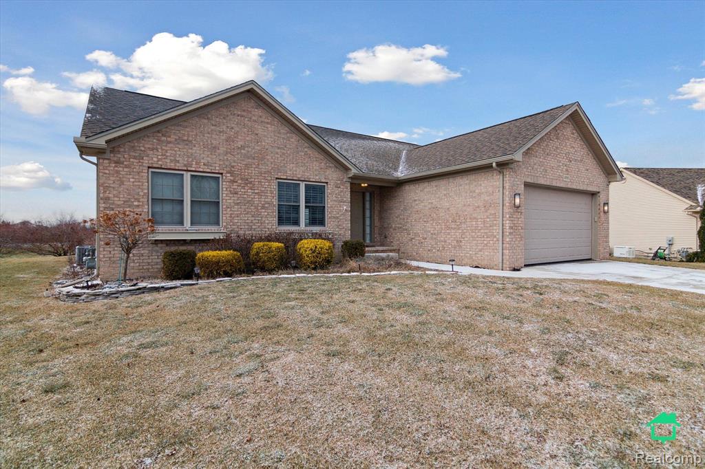 4900 Arbor Crest, Monroe, MI 48161 — Photo 2