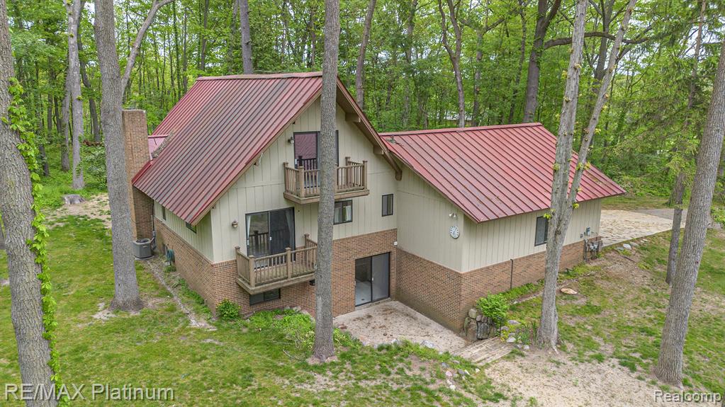 11095 HIBNER ROAD, Hartland, MI 48353 — Photo 38