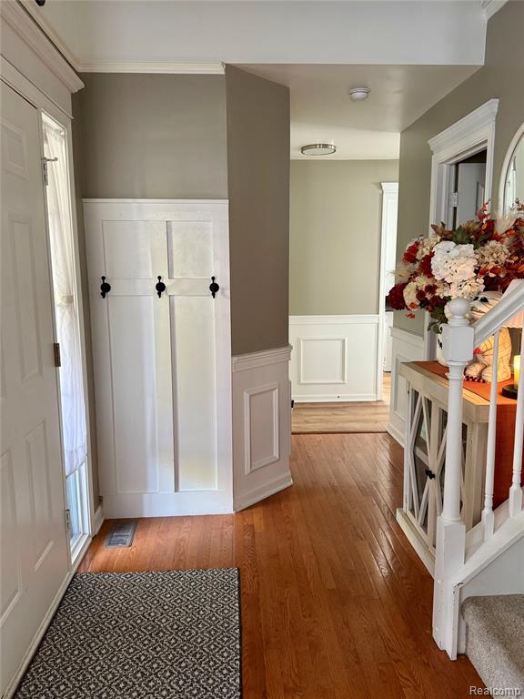 6063 Woodridge Lane, Grand Blanc, MI 48439 — Photo 12
