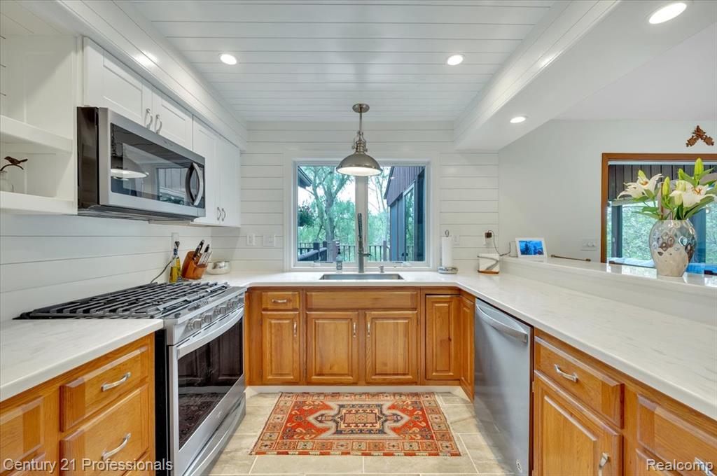 1155 Teakwood Circle, Haslett, MI 48840 — Photo 19
