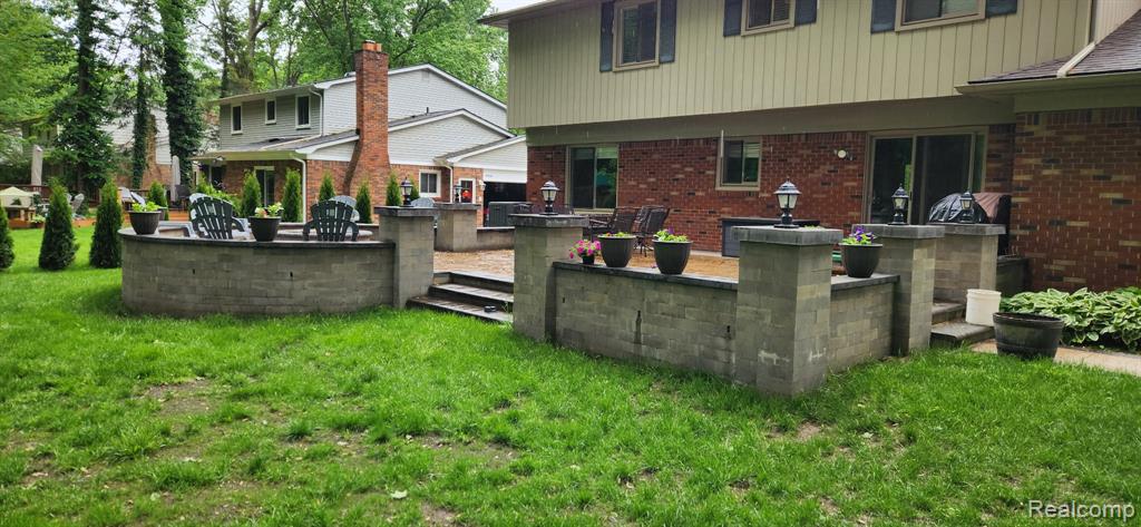 48124 LIBERTY Drive, Shelby Twp, MI 48315 — Photo 32