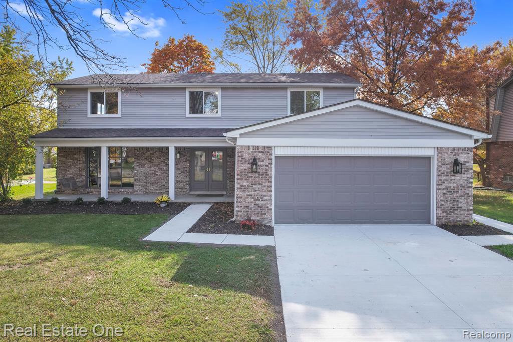684 ABBEY, Rochester Hills, MI 48307 — Photo 2