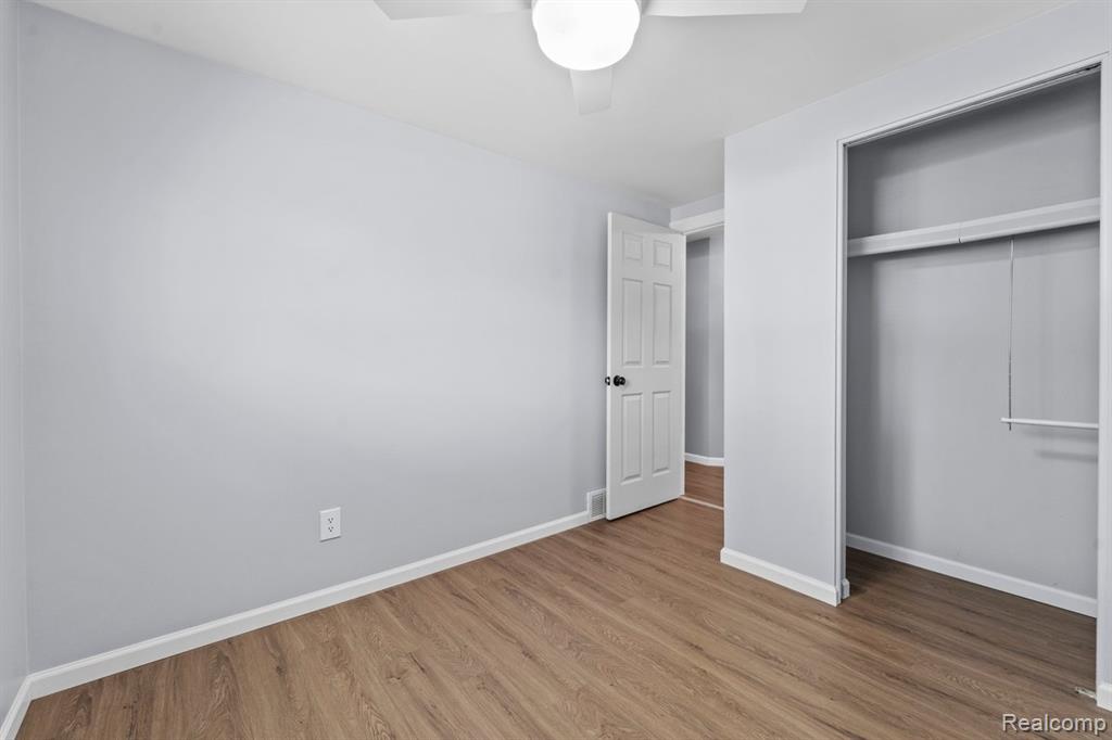 4607 Meigs Avenue, Waterford, MI 48329 — Photo 14
