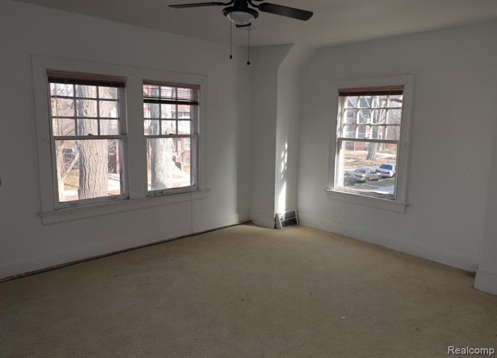 274 Alger Street Street, Detroit, MI 48202 — Photo 9