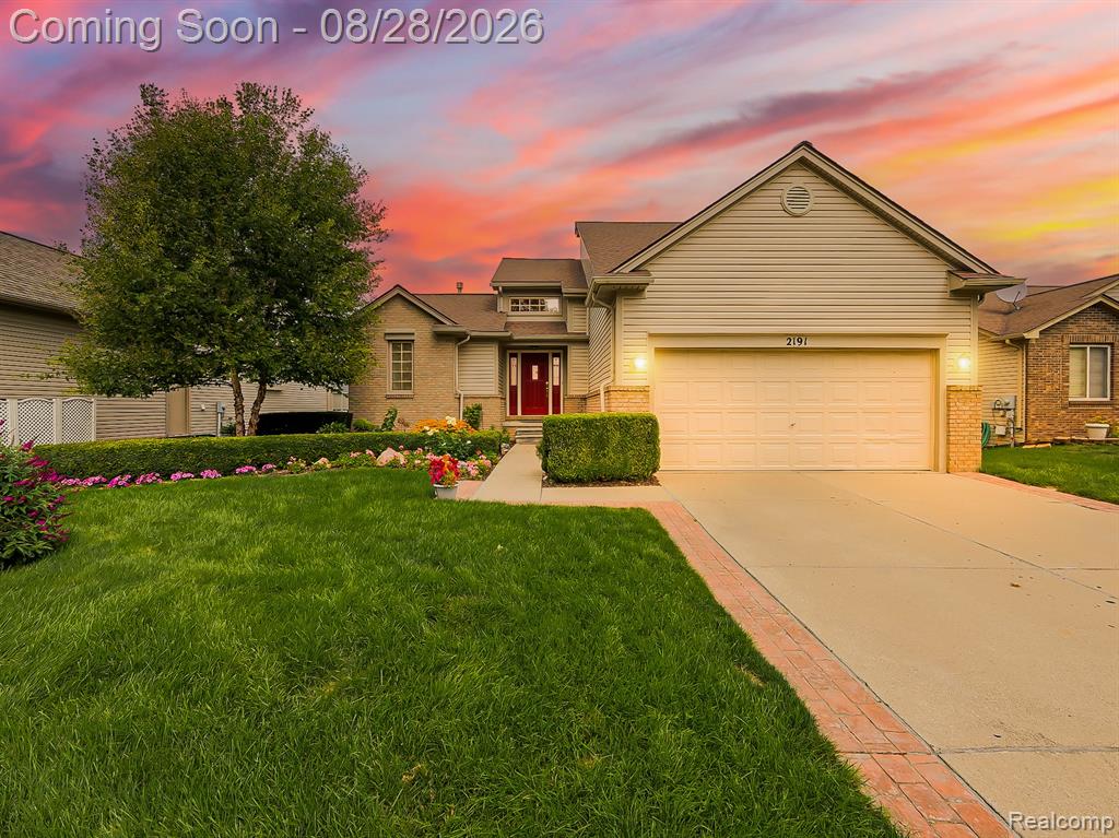 2191 Barclay Avenue, 25, Shelby Twp, MI 48317