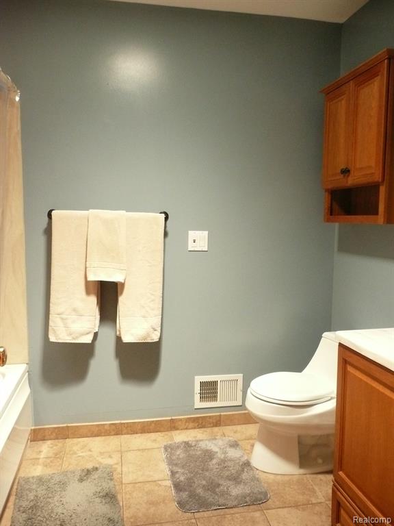 831 DEL SHER Drive, Brighton, MI 48114 — Photo 33