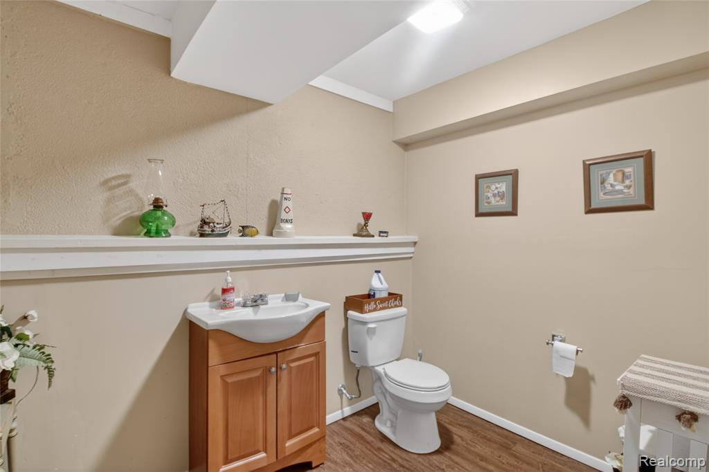 5148 Woodrun Court, West Bloomfield, MI 48323 — Photo 36