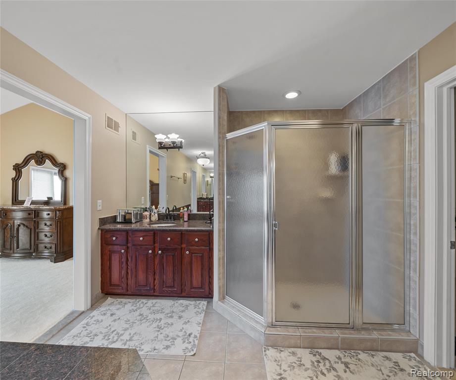 17747 PARKSHORE Drive, Northville, MI 48168 — Photo 54