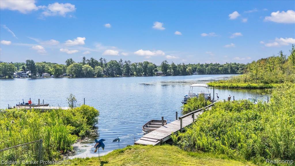 1325 Elkhorn Lake Road, Lake Orion, MI 48362 — Photo 5