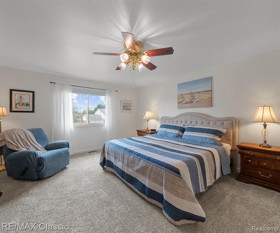 45597 HOLMES Drive, Canton, MI 48187 — Photo 47
