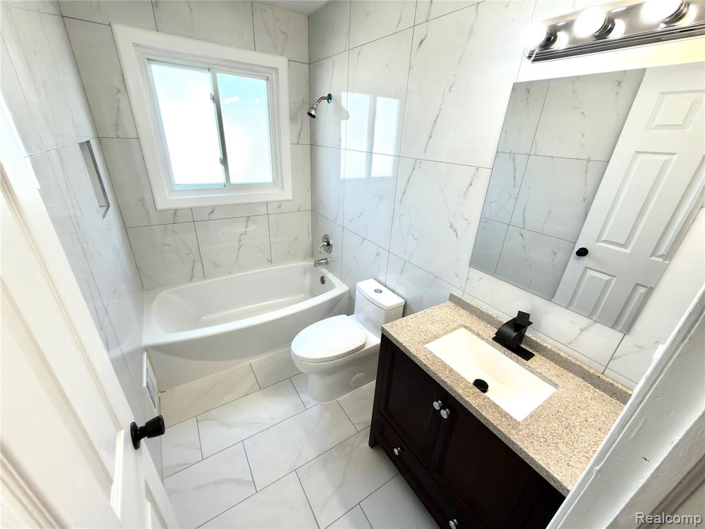 14257 MULBERRY Street, Southgate, MI 48195 — Photo 10
