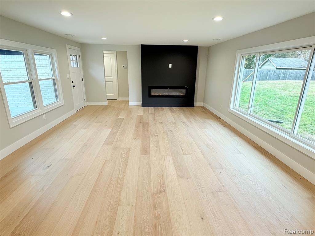42 Sterling Drive, Lapeer, MI 48446 — Photo 8