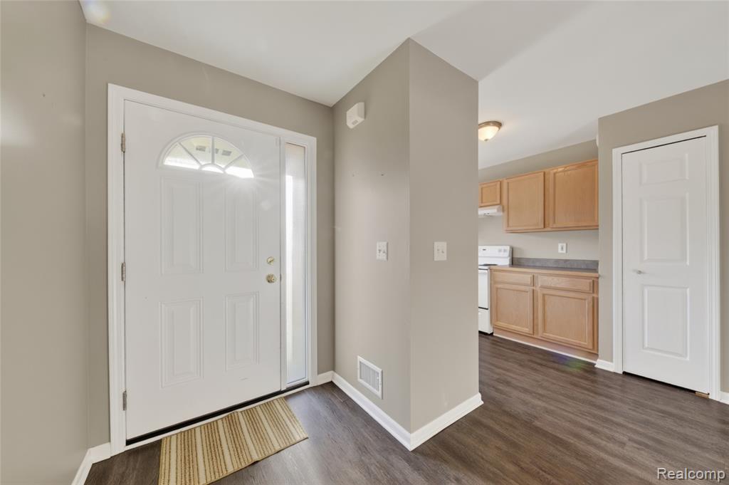 4003 Murray Street, Grand Blanc, MI 48439 — Photo 21