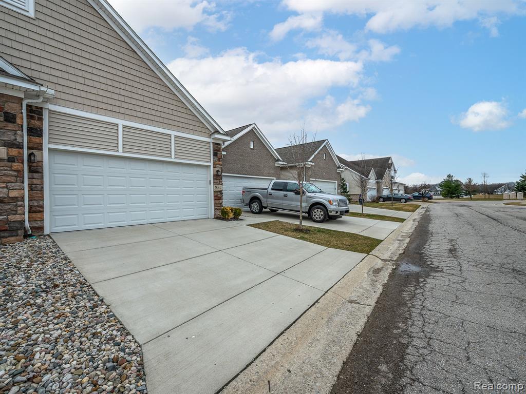 851 Plum Village Drive, Monroe, MI 48161 — Photo 3