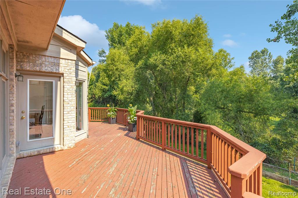 6210 Orchard Woods Drive, West Bloomfield, MI 48324 — Photo 57