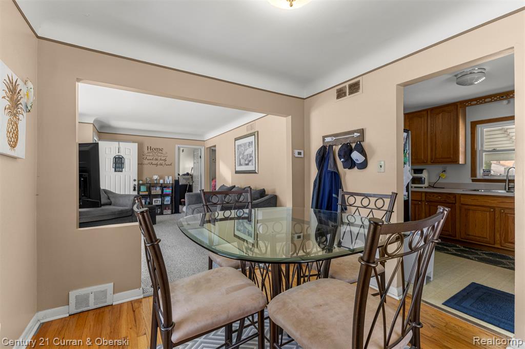 6141 N Gulley Road, Dearborn Heights, MI 48127 — Photo 9