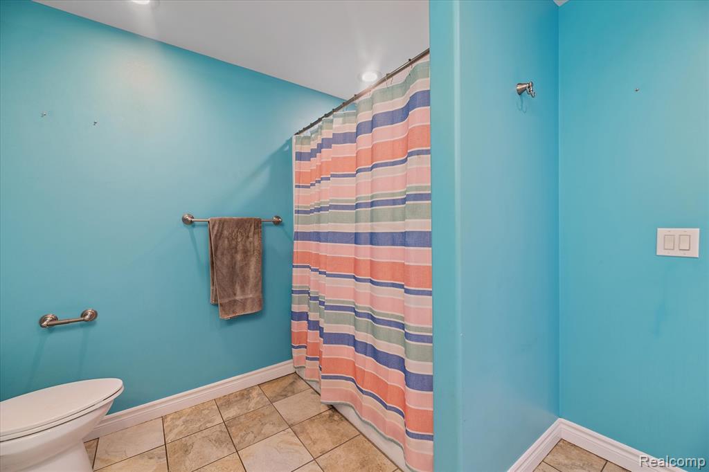 2160 E Jones Road, Howell, MI 48855 — Photo 80