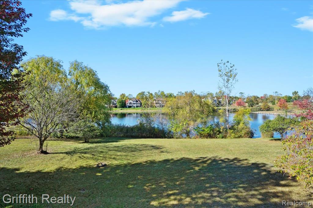 4364 Lake Forest Drive E, Ann Arbor, MI 48108 — Photo 47