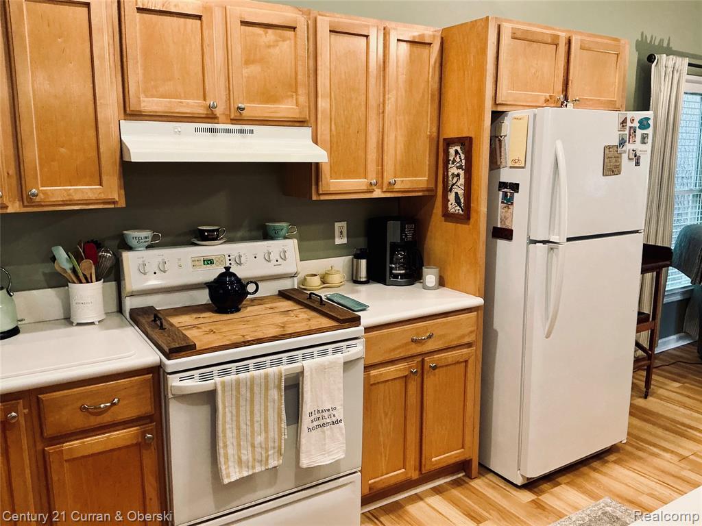 318 Elm Avenue, Roscommon, MI 48653 — Photo 9