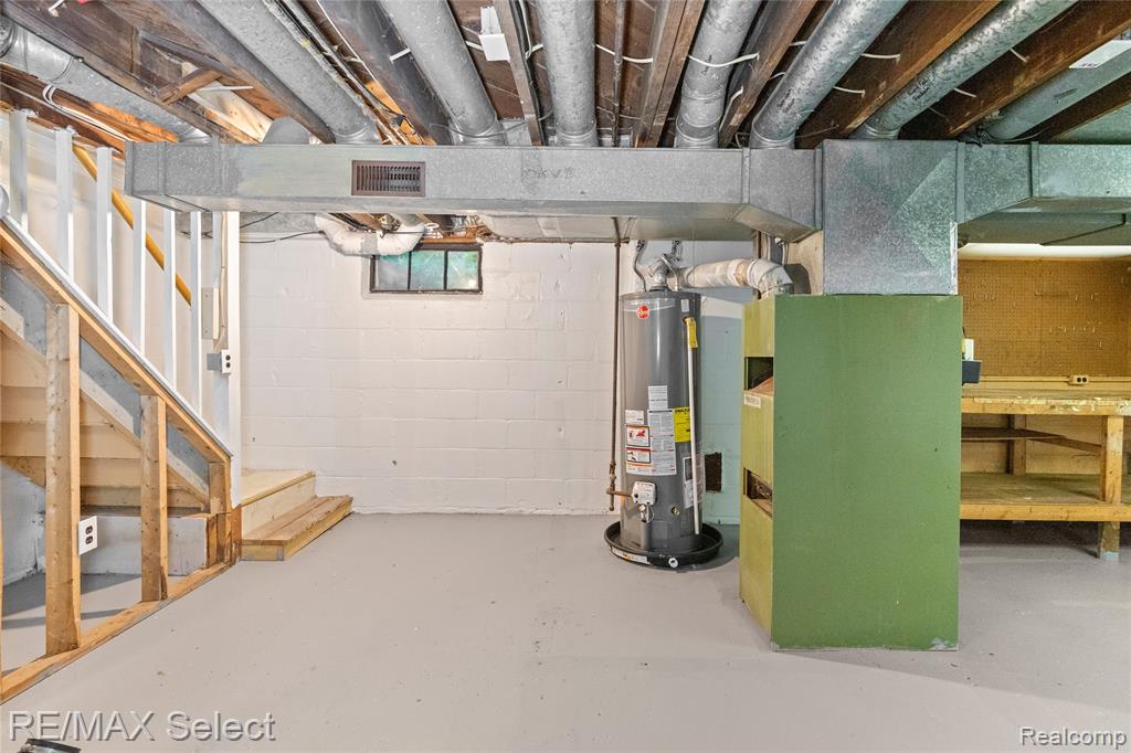 619 Frank Street, Flint, MI 48504 — Photo 37