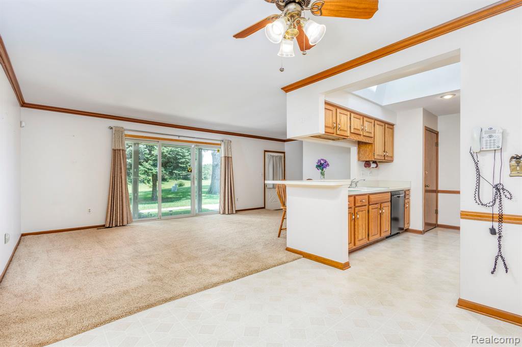49585 Bishop Court, Shelby Twp, MI 48315 — Photo 16