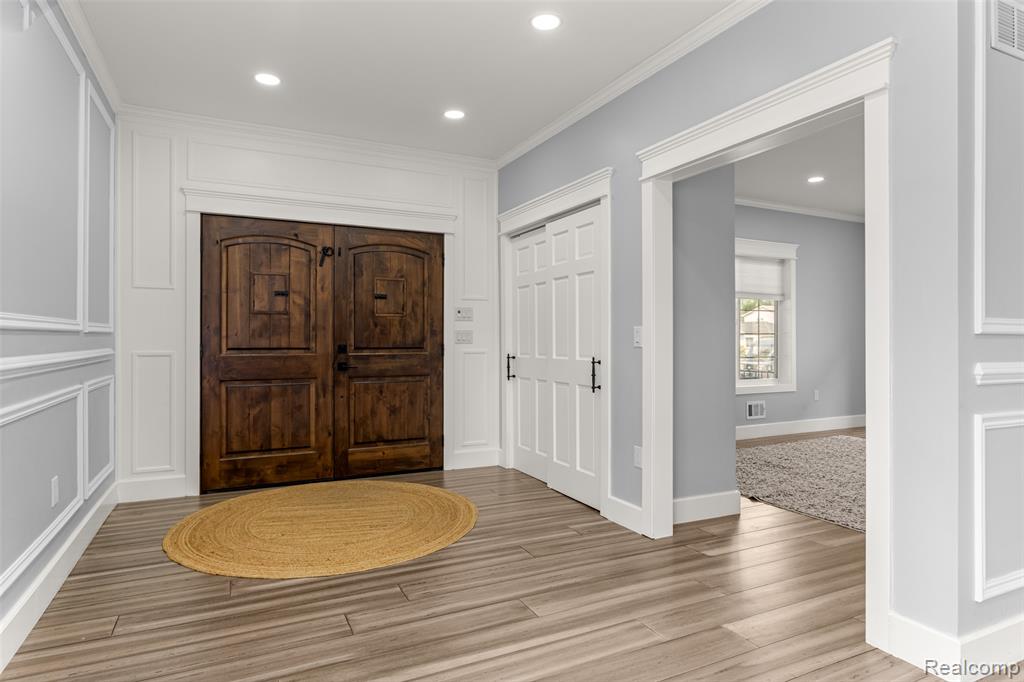 5908 Kinmore Street, Dearborn Heights, MI 48127 — Photo 6