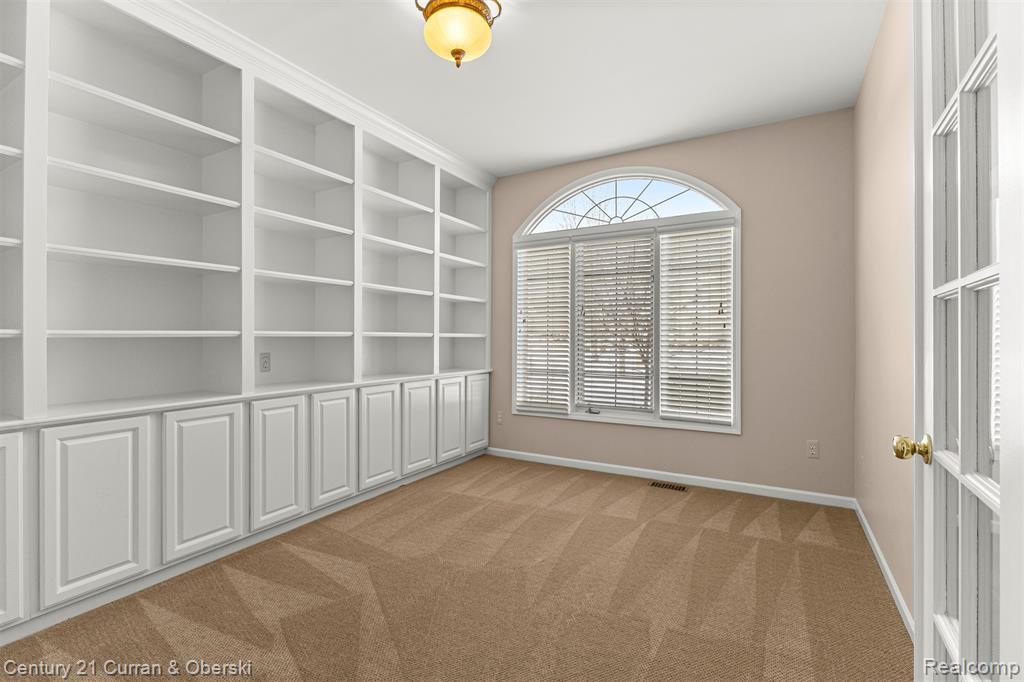 48369 Wadebridge Drive, Canton, MI 48187 — Photo 36