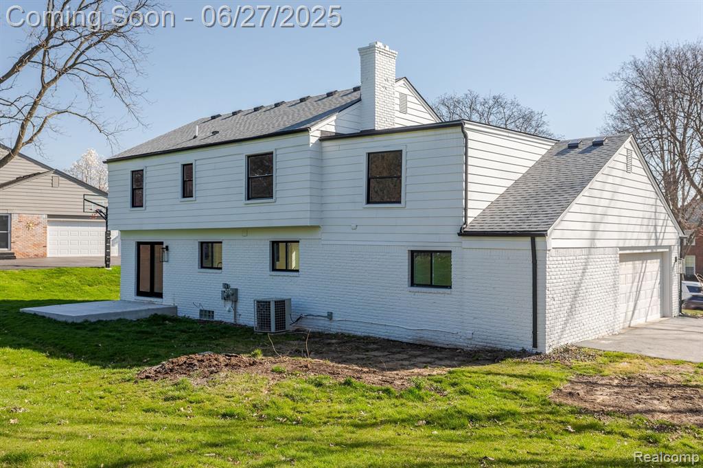 4054 ANTIQUE Lane, Bloomfield Hills, MI 48302 — Photo 35