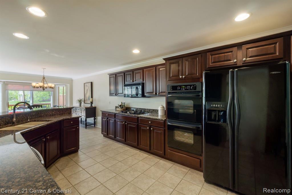 49431 N GLACIER, Northville, MI 48168 — Photo 20