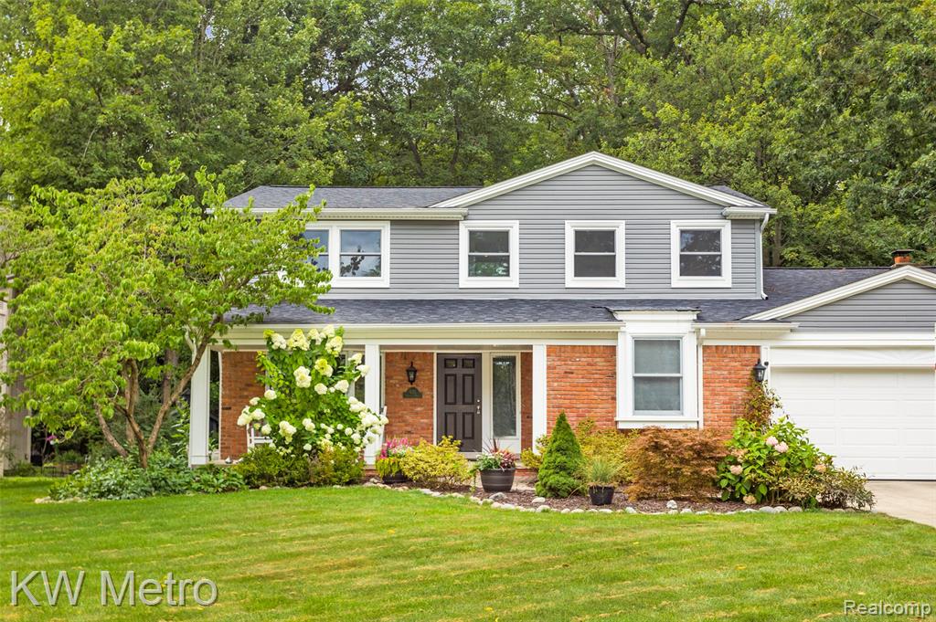 635 Timberline Drive, Rochester Hills, MI 48309 — front exterior