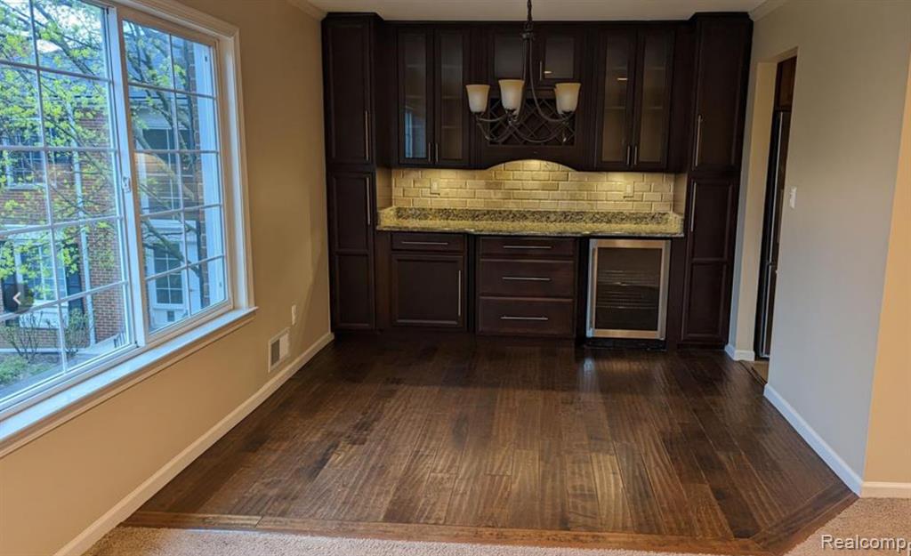 748 E Fox Hills Drive, Bloomfield, MI 48304 — Photo 4