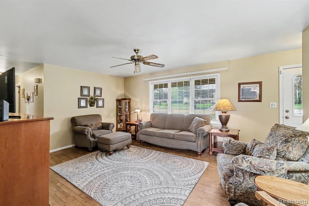 4497 Sunnymead Avenue, Burton, MI 48519 — Photo 5