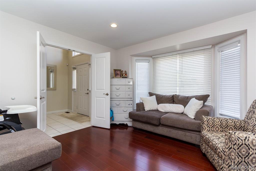 4617 LANCELOT Drive, Sterling Heights, MI 48310 — Photo 20