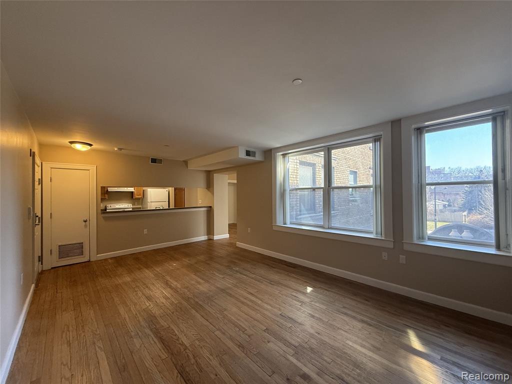 680 Delaware Street, Detroit, MI 48202 — Photo 3