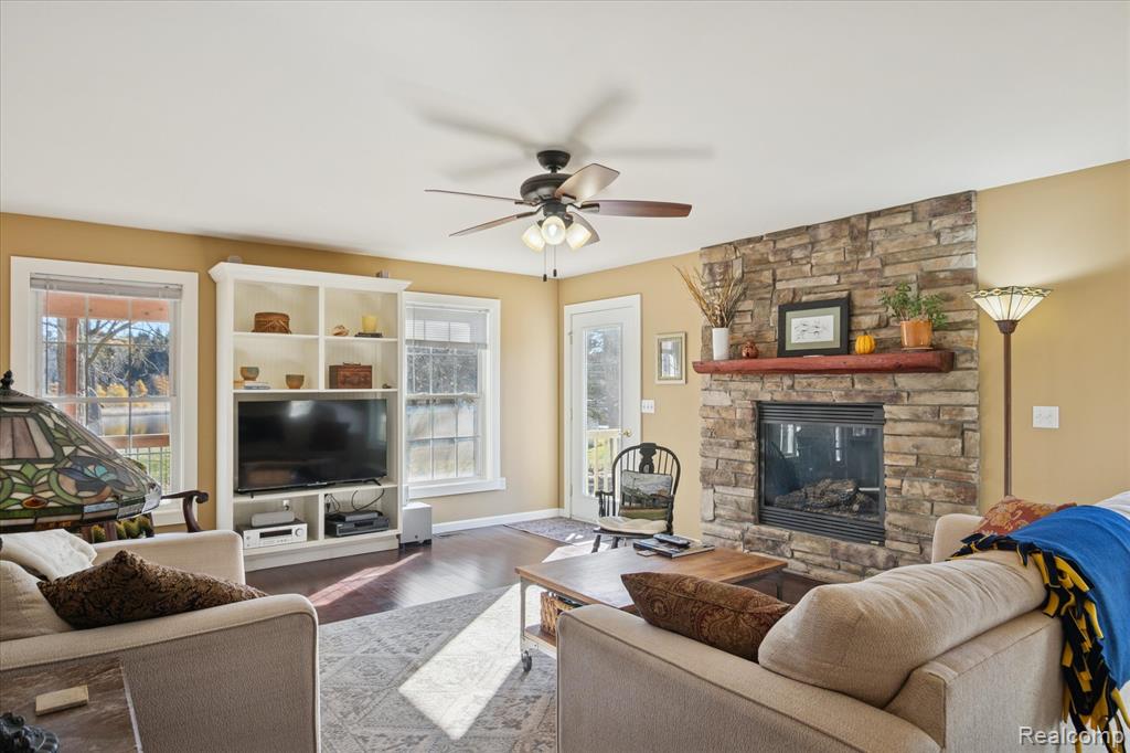 7050 Dibrova Drive, Brighton, MI 48116 — Photo 11