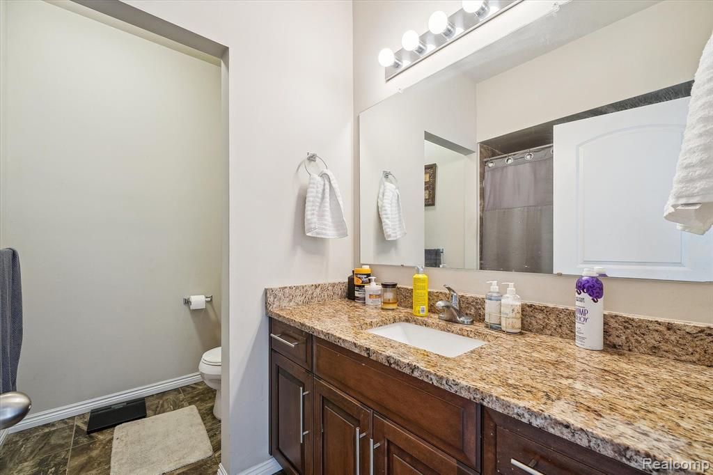 5121 HAWKSEYE Trace, Warren, MI 48092 — Photo 31