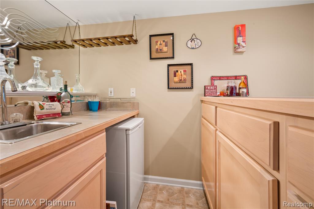 2336 Swans Cove, 7, Fenton, MI 48430 — Photo 38