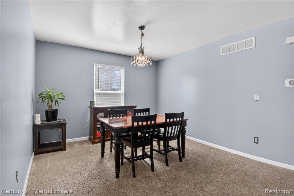 3324 Pine Run Drive, Swartz Creek, MI 48473 — Photo 11